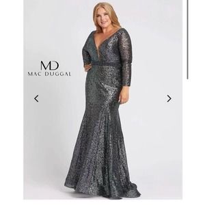 New Sequin Long Sleeve Elegant Gown 20w